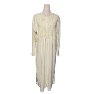 Vintage Miss Elaine Cuddleknit Cream Soft Brushed Nightgown Size Small NWT